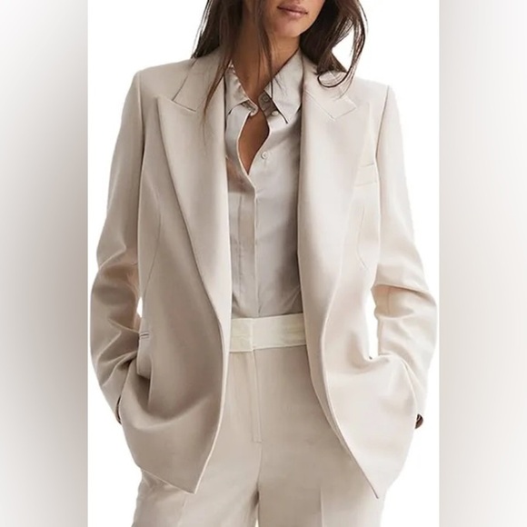 Reiss Jackets & Blazers - NWT Reiss Maya Open Front Blazer in Beige Size US4